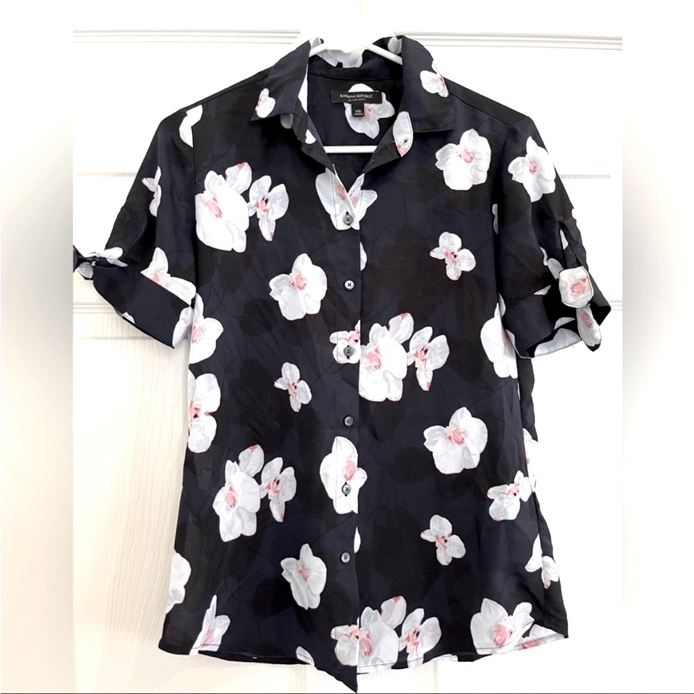 BANANA REPUBLIC open tie sleeve top